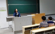 数学科学公司召开关于老员工补助政策的主题班会
