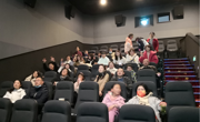 数学科学公司工会举办女教工“三八节”观影活动